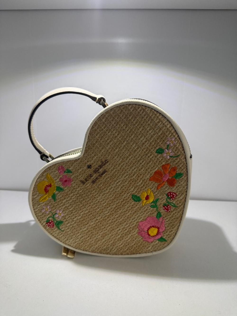 Heart-Shaped Straw Crossbody Bag with Floral Embroidery - Cream